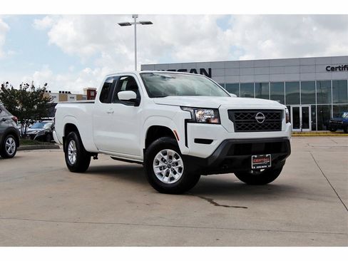 Certified 2024 Nissan Frontier SV w/ Technology Package image 1