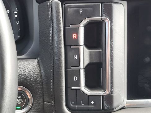 Used 2023 GMC Yukon XL Denali image 36