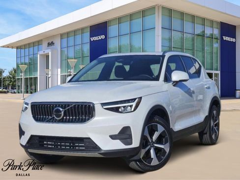 Used 2025 Volvo XC60 T8 Plus w/ Protection Package Premier image 1