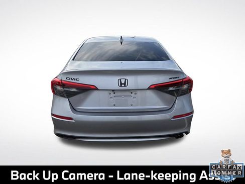 Used 2023 Honda Civic Sport image 9