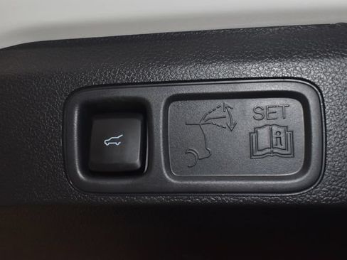Used 2024 Ford Expedition Platinum AWD/4WD image 18