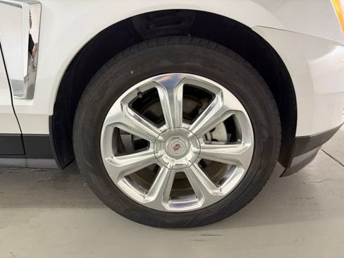 Used 2015 Cadillac SRX Premium AWD/4WD image 32