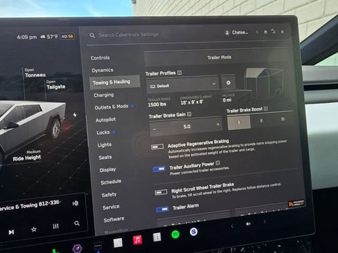 Used 2025 Tesla Cybertruck AWD Crew Cab image 46