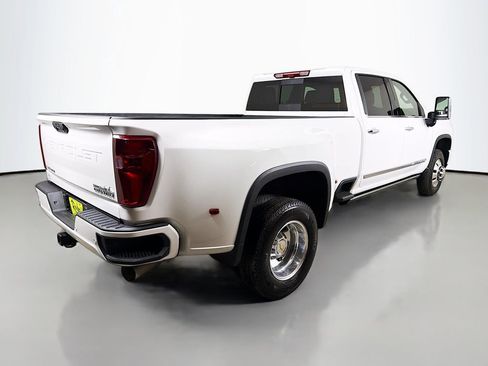 Used 2026 Chevrolet Silverado 3500 High Country w/ Technology Package image 6