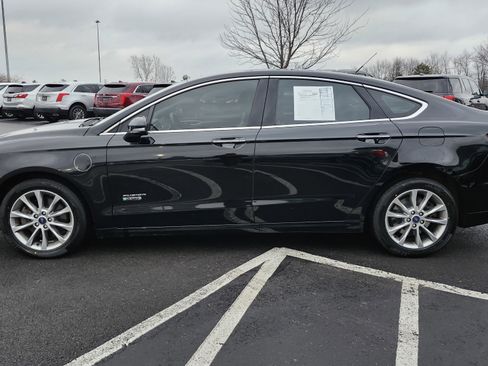 Used 2018 Ford Fusion Energi SE image 14