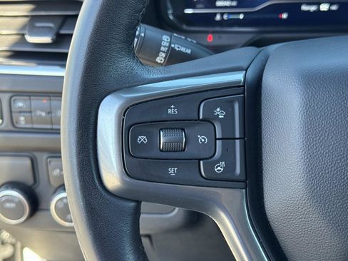 Used 2023 Chevrolet Suburban Premier image 11