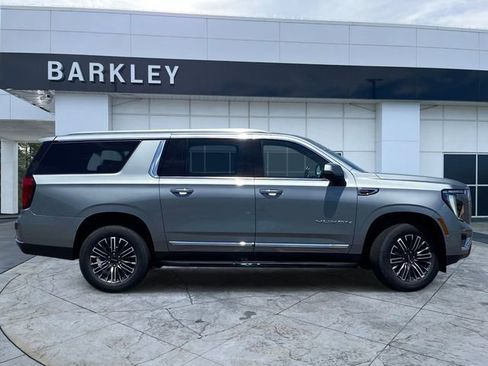 New 2026 GMC Yukon XL Elevation w/ Elevation Premium Package AWD/4WD image 2