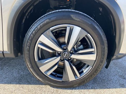 Used 2023 Nissan Rogue SL w/ SL Premium Package AWD/4WD image 9