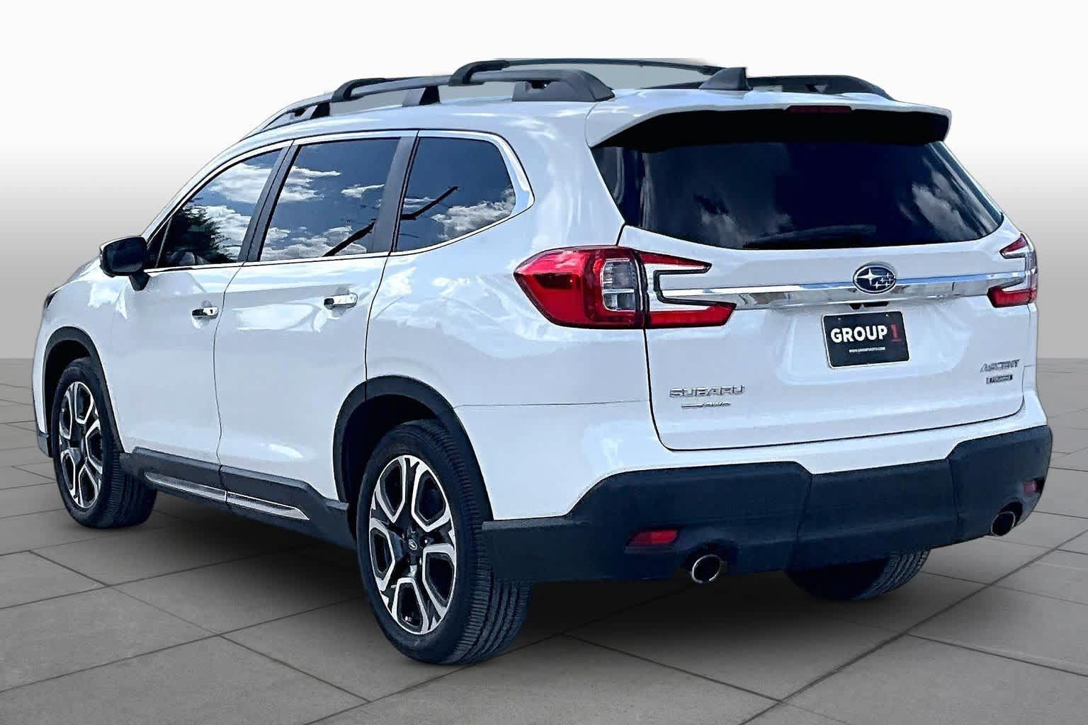 Used 2023 Subaru Ascent Touring AWD/4WD image 22