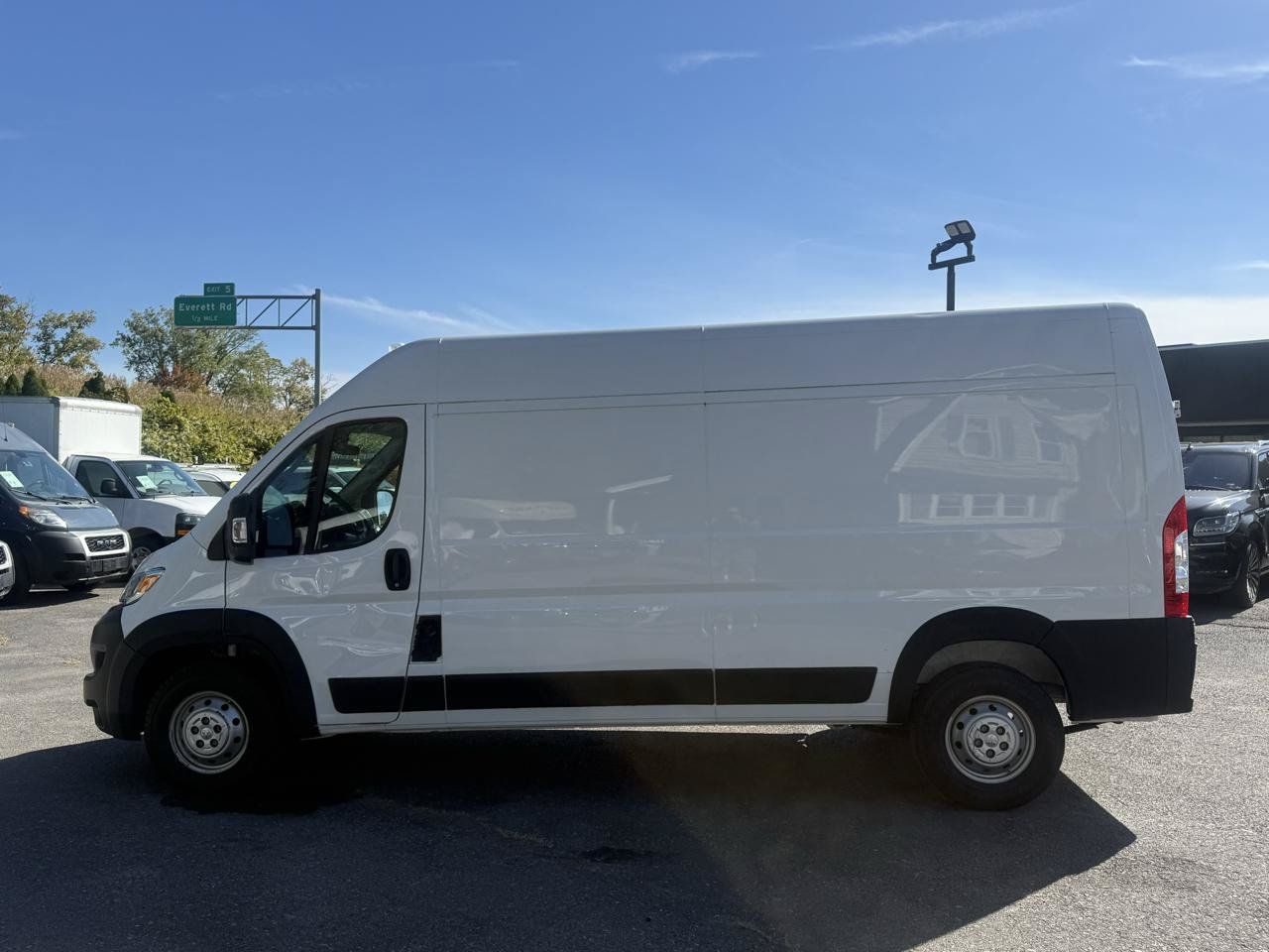 Used 2023 RAM ProMaster 2500 FWD image 7