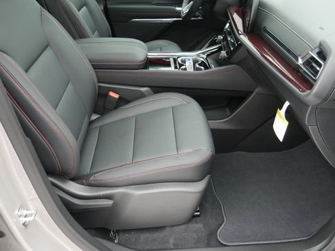 New 2026 Chevrolet Traverse Z71 w/ Enhanced Driving Package image 22