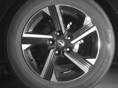 Used 2025 Nissan Sentra SV FWD image 14