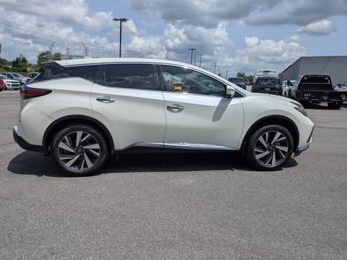 Used 2024 Nissan Murano SL FWD image 3