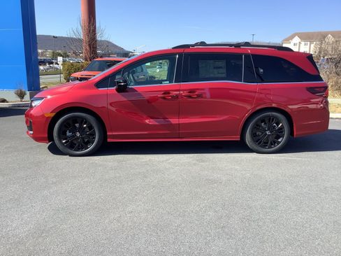 New 2026 Honda Odyssey Sport-L image 3