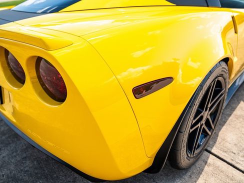 Used 2006 Chevrolet Corvette Z06 w/ Preferred Equipment Group image 60
