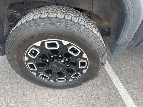 Used 2024 GMC Sierra 2500 Denali Ultimate image 27