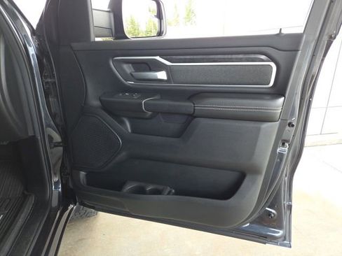 Used 2019 RAM 1500 Big Horn AWD/4WD image 42