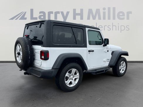 Used 2018 Jeep Wrangler Sport S image 5