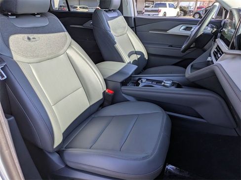 New 2026 Ford Explorer Active w/ Active Comfort Package image 38