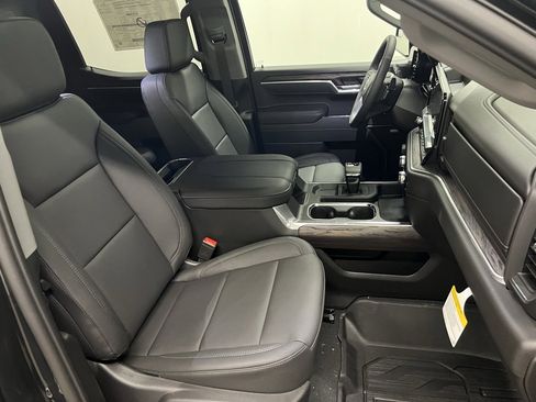 New 2026 GMC Sierra 1500 SLT w/ SLT Convenience Package image 37