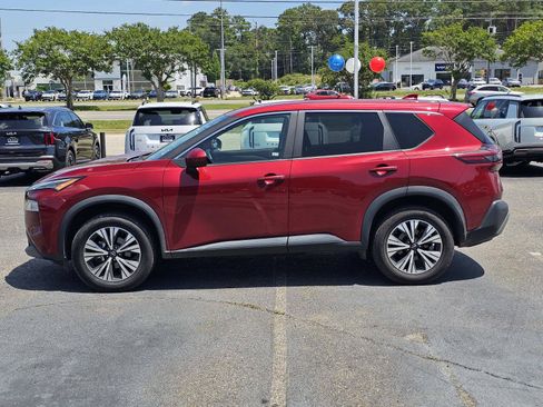 Used 2023 Nissan Rogue SV AWD/4WD image 10