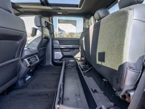 New 2026 Ford F250 Platinum w/ Tremor Off-Road Package image 17