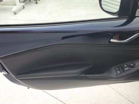 Used 2025 MAZDA MX-5 Miata RF Grand Touring image 17