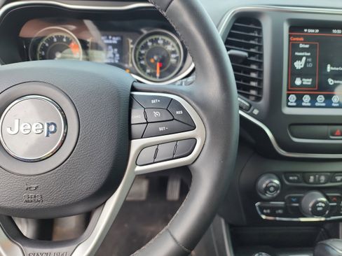 Used 2022 Jeep Cherokee Latitude w/ Sun & Sound Group image 27