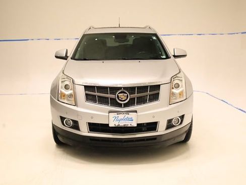Used 2012 Cadillac SRX Luxury FWD image 2