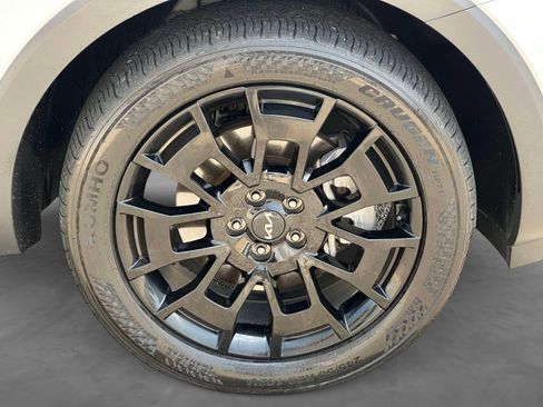 Used 2022 Kia Telluride SX w/ Nightfall Edition Package AWD/4WD image 7