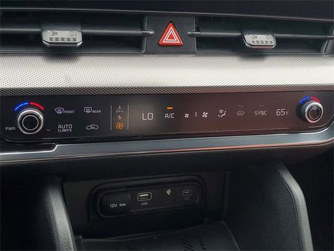 Certified 2023 Kia Sportage SX image 34