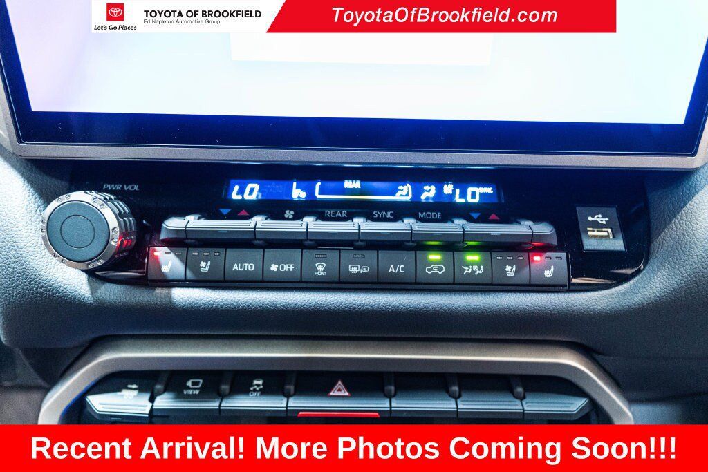 Certified 2026 Toyota Sequoia Limited w/ Tow Technology Package AWD/4WD image 29