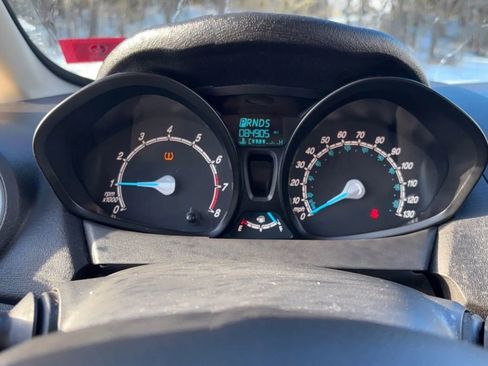 Used 2016 Ford Fiesta S image 9