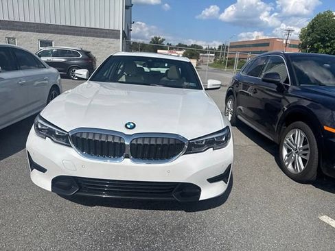 Used 2021 BMW 330i xDrive Sedan w/ Premium Package AWD/4WD image 4