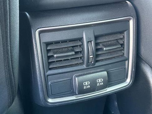 Used 2023 Subaru Forester Premium image 13