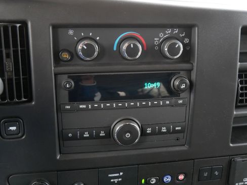 Used 2025 GMC Savana 3500 LT w/ LT Preferred Equipment Group image 20