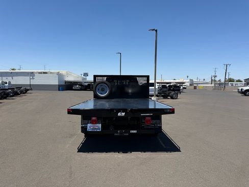New 2026 Ford F550 4x4 Crew Cab image 3