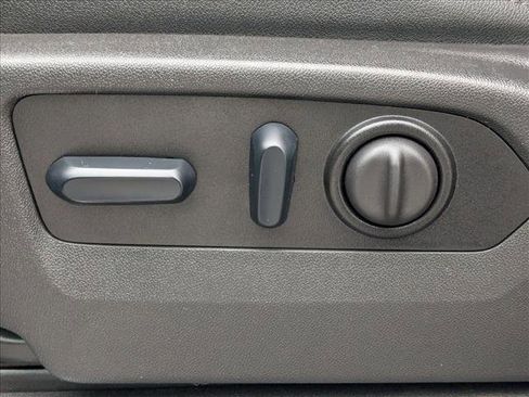 Used 2023 GMC Sierra 3500 SLT w/ SLT Premium Package image 18