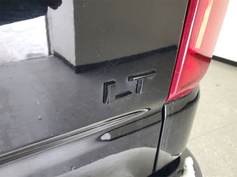 Used 2020 Chevrolet Silverado 1500 LT Trail Boss w/ Midnight Edition image 33