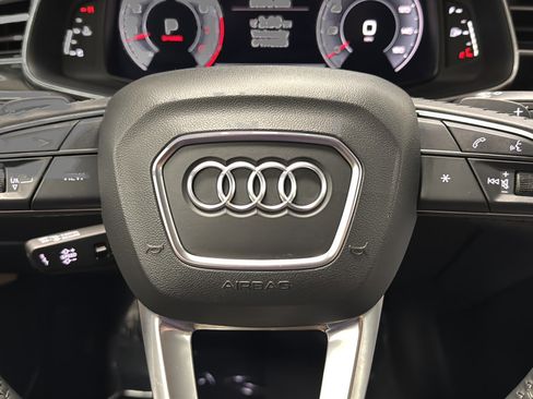 Used 2019 Audi Q8 Prestige w/ Towing Package AWD/4WD image 16