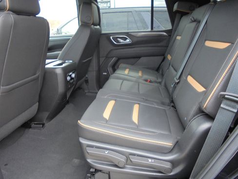 Used 2023 GMC Yukon AT4 w/ LPO, Floor Liner Package image 14