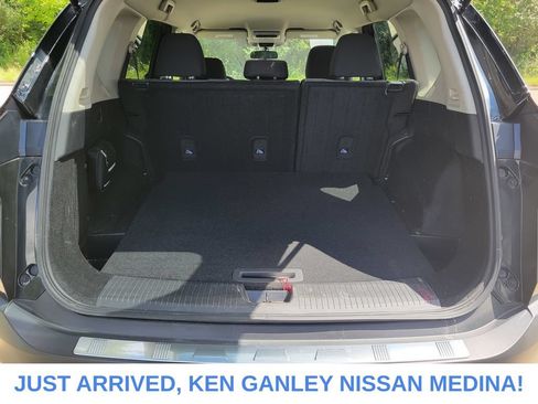 Certified 2023 Nissan Rogue SV AWD/4WD image 17