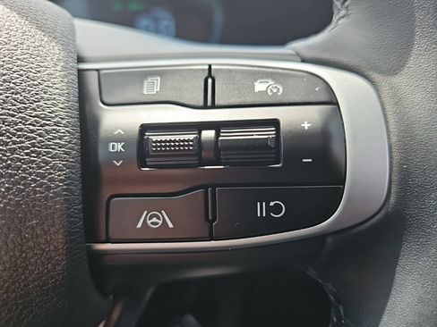 Used 2025 Kia Sportage EX w/ EX Premium Package AWD/4WD image 29