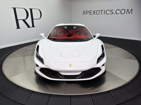 Used 2023 Ferrari F8 Tributo RWD image 19