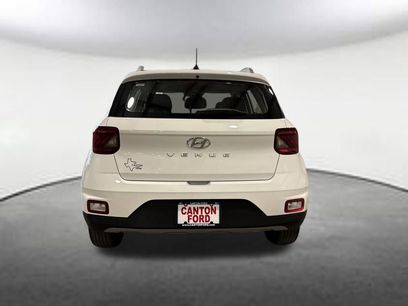 Used 2025 Hyundai Venue SEL