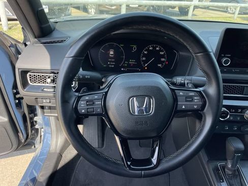 Used 2025 Honda Civic Sport image 11