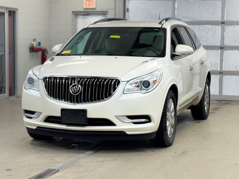 Used 2014 Buick Enclave Leather image 3