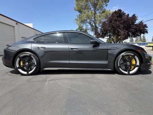 Used 2020 Porsche Taycan Turbo S w/ Premium Package AWD/4WD image 11