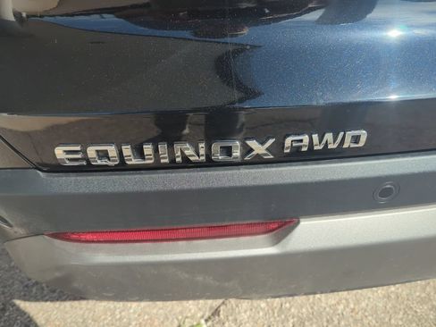 Used 2026 Chevrolet Equinox LT AWD/4WD image 16