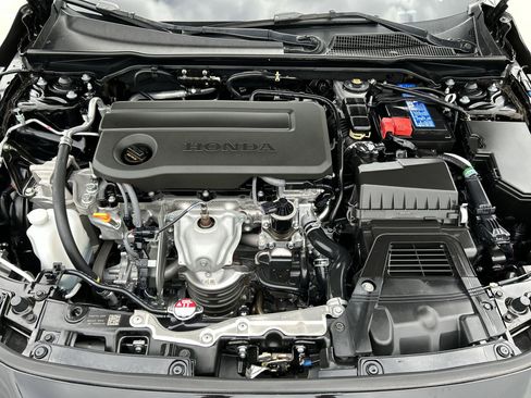 Certified 2025 Honda Civic Sport image 17